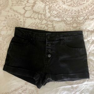 Black high wasted denim shorts